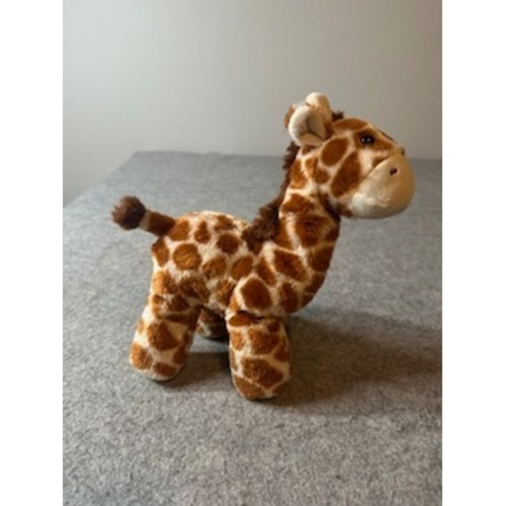 Manhattan Toy Giraffe Plush Stuffed Animal Spotted Brown Tan 8 Inch Safari Toy